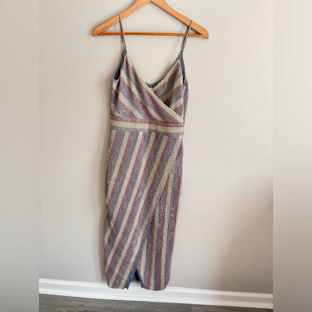 COPY - SAYLOR Meghan Sequin Shimmer Wrap Midi Dress M